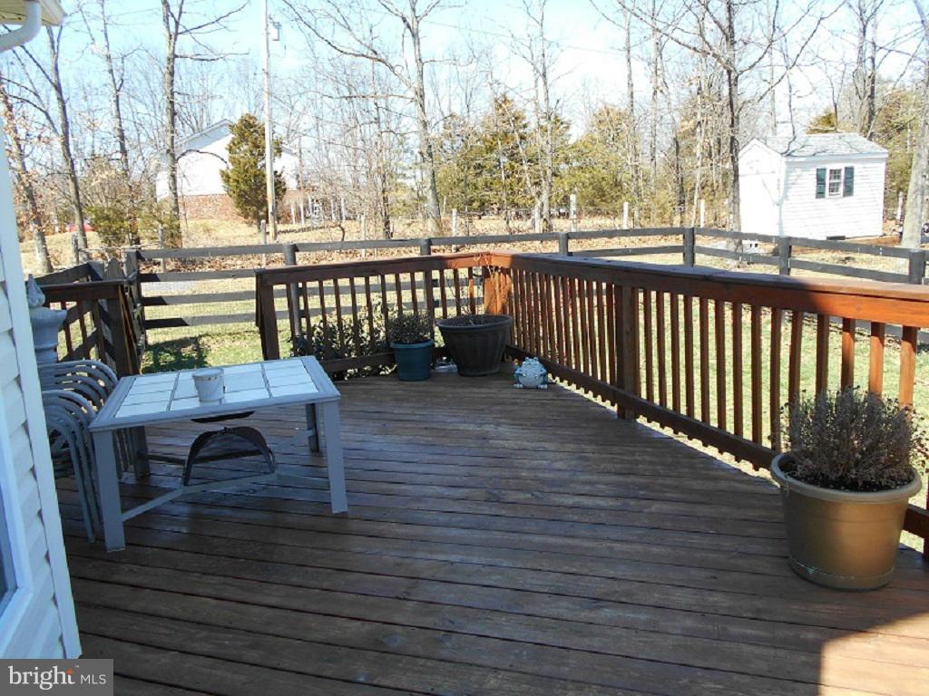 152 Buckhorn Road Middletown, VA 22645 - Photo 8 of 30 Exterior (Rear)