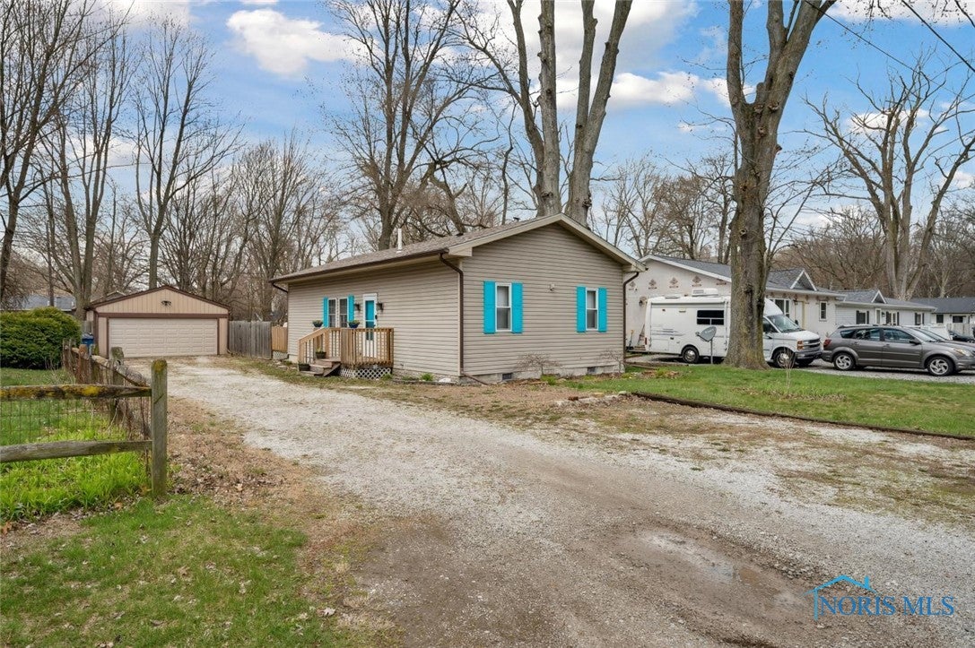 5915 Rudyard Road Sylvania, OH 43560 - Photo 2 of 33 One story, 3 bedroom, 2 full bathroom home in Sylvania Schools