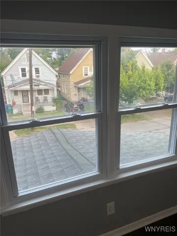 $2,100 | 260 Stevens Avenue, Buffalo, NY 14215