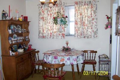 3037 Devonshire Road Allentown, PA 18103 - Photo 4 of 5 Dining area