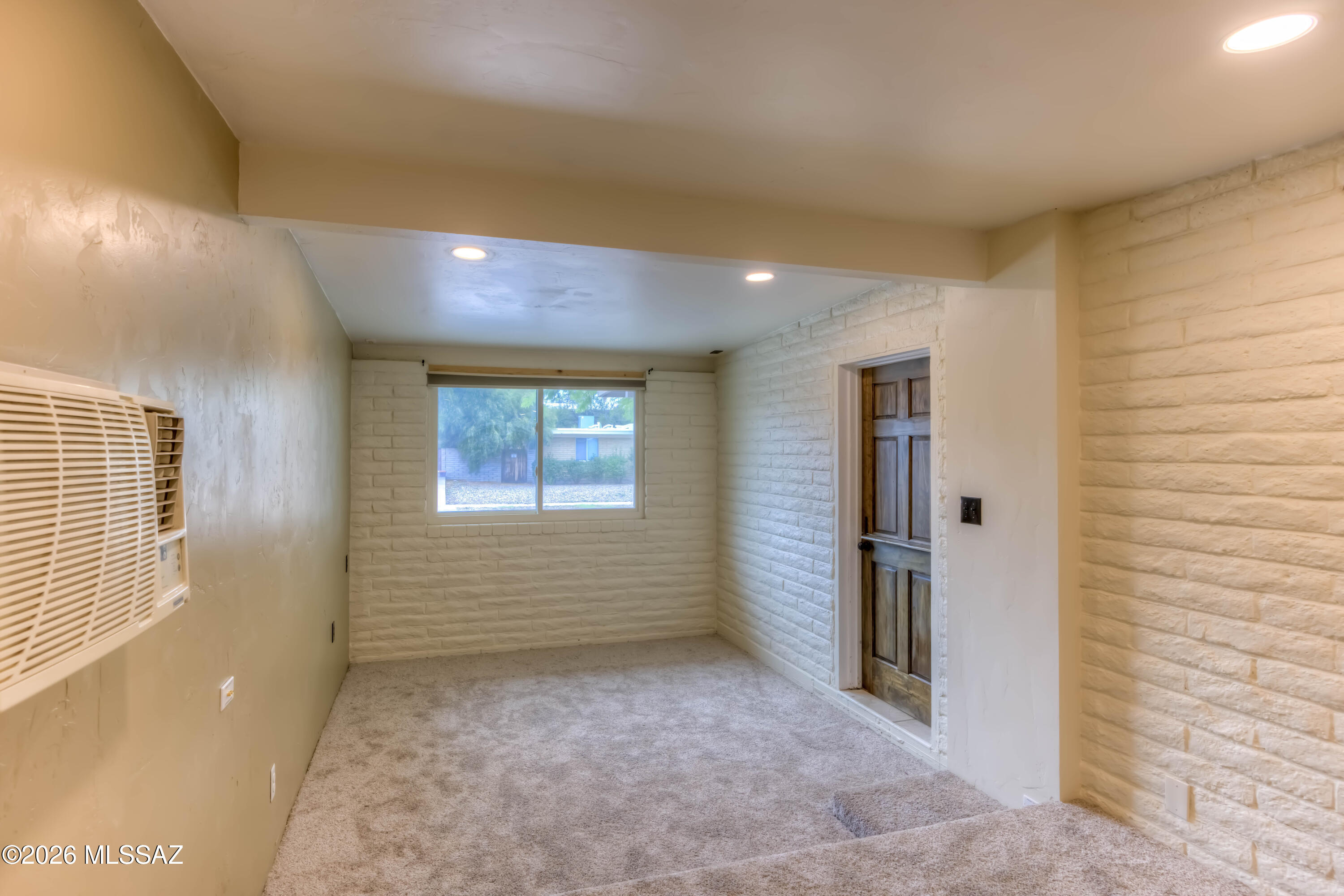 8437 East Rolling Ridge Street Tucson, AZ 85710 - Photo 15 of 33