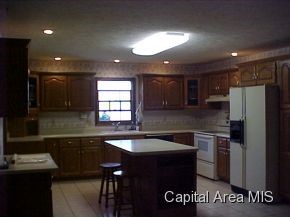 9 Gilson Drive Rochester, IL 62563 - Photo 3 of 8