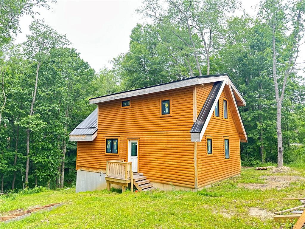 14 Combs Road Clinton, PA 15026 - Photo 2 of 30