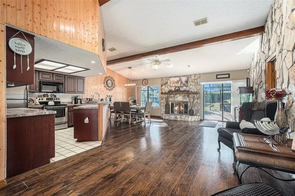 $399,900 | 8212 Delaware Drive, Weeki Wachee, FL 34607