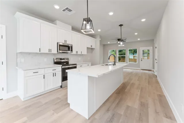 $524,990 | 5420 Lynnfield Street, Unit A/B, Houston, TX 77028