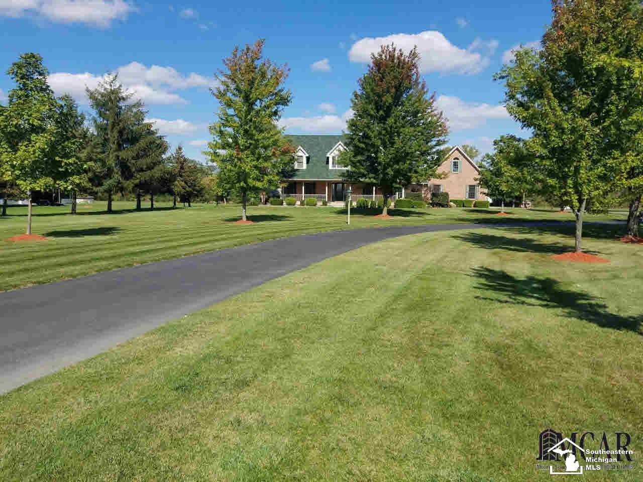 4748 East Dunbar Road Monroe, MI 48161 - Photo 3 of 20 21374790-2.JPG