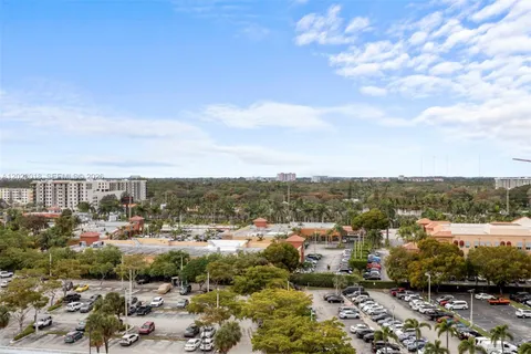 $329,000 | 18051 Biscayne Boulevard, Unit 1105, Aventura, FL 33160