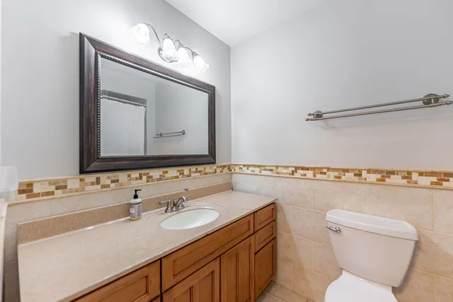 $2,650 | 1000 East Callero Circle, Unit 1A, Mount Prospect, IL 60056