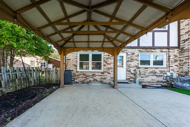 $2,650 | 1000 East Callero Circle, Unit 1A, Mount Prospect, IL 60056