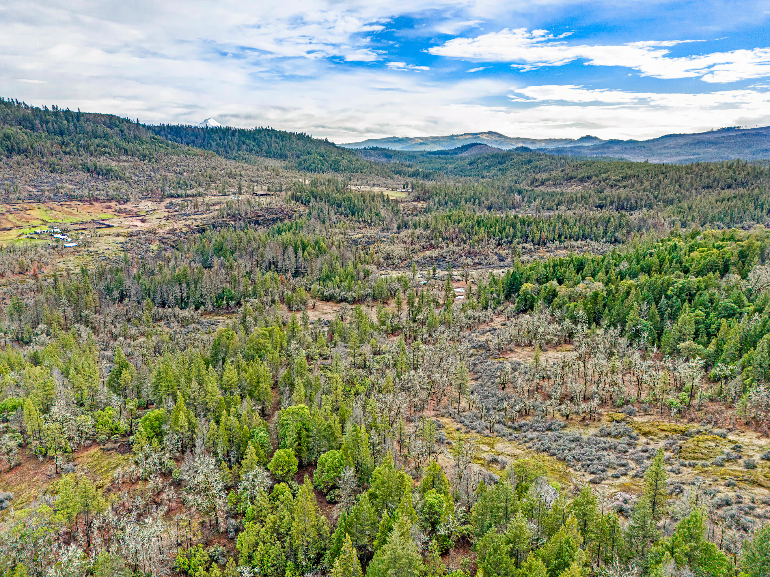4534 Crowfoot Road Trail, OR 97541 - Photo 4 of 34 DJI_20250108125923_0090_D