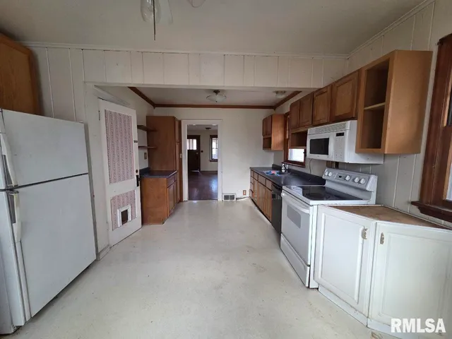 $28,000 | 1324 West Gilbert Avenue, Peoria, IL 61604