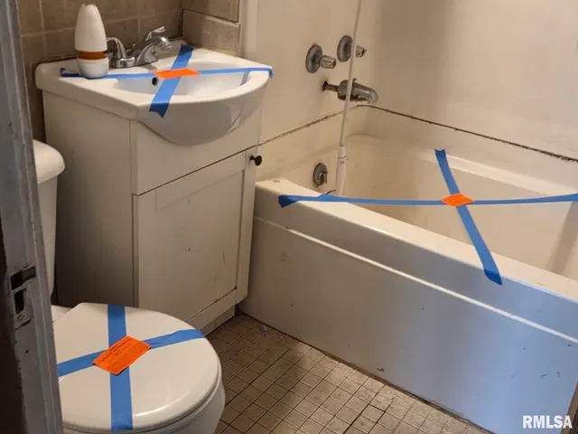 $28,000 | 1324 West Gilbert Avenue, Peoria, IL 61604