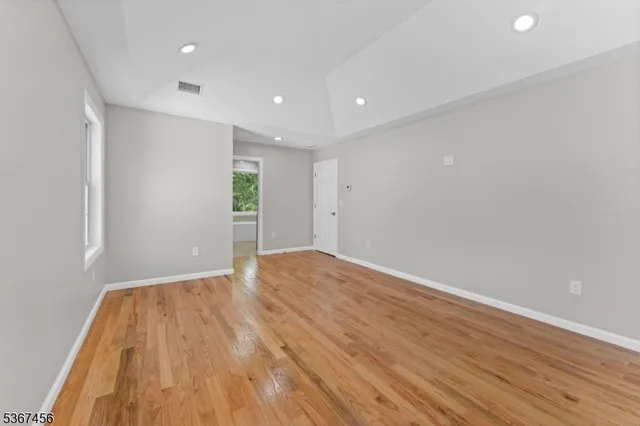 $849,000 | 331 West Lane, Clark, NJ 07066