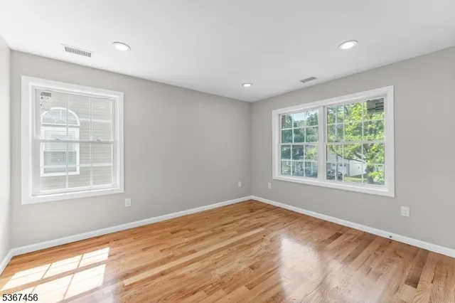 $849,000 | 331 West Lane, Clark, NJ 07066