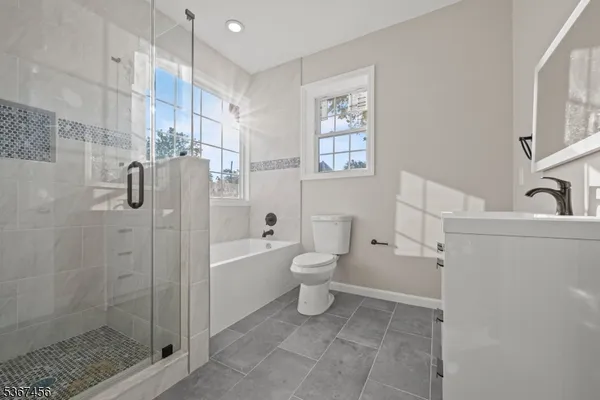 $799,000 | 331 West Lane, Clark, NJ 07066