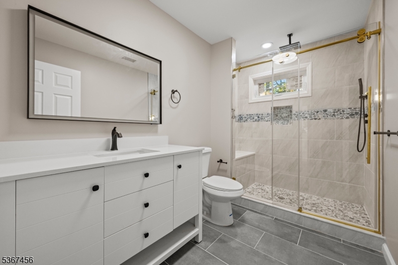 331 West Lane Clark, NJ 07066 - Photo 33 of 44