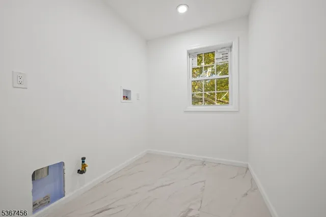 $849,000 | 331 West Lane, Clark, NJ 07066