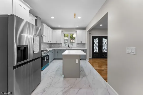 $799,000 | 331 West Lane, Clark, NJ 07066