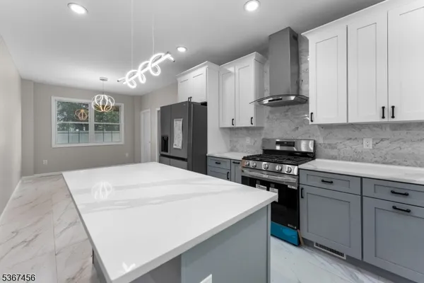 $799,000 | 331 West Lane, Clark, NJ 07066