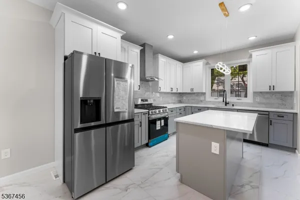 $799,000 | 331 West Lane, Clark, NJ 07066