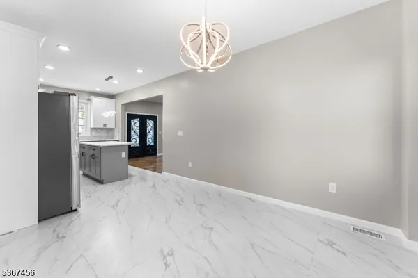 $799,000 | 331 West Lane, Clark, NJ 07066