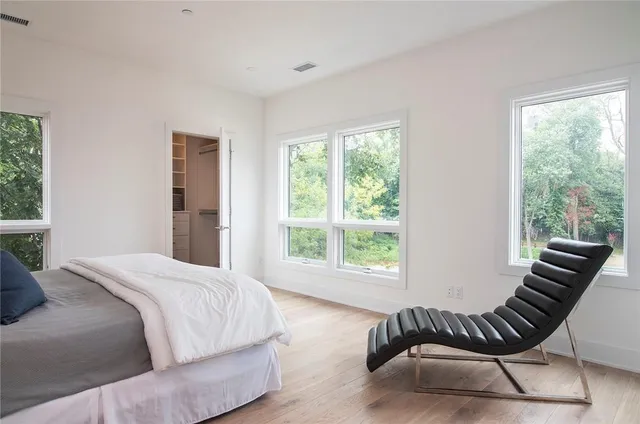 $7,800 | 8 Boulevard West, Unit PH2, Pelham, NY 10803