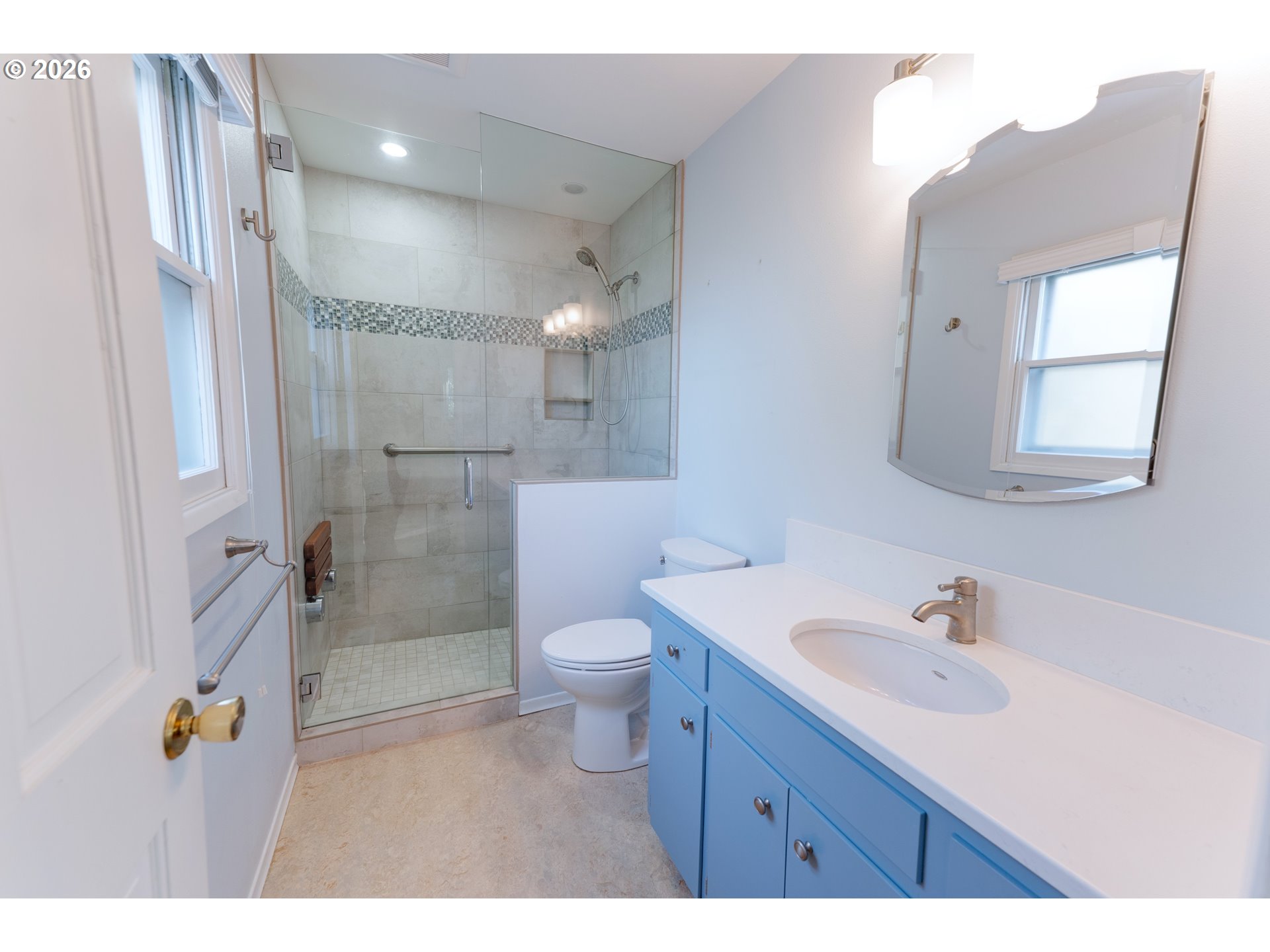 7655 Southwest 142nd Court Beaverton, OR 97008 - Photo 17 of 48 Bathroom, Attached