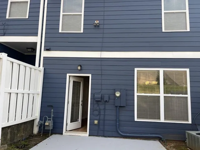 $1,700 | 6614 Splashwater Drive, Flowery Branch, GA 30542