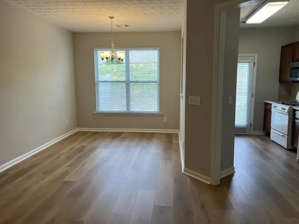 $1,700 | 6614 Splashwater Drive, Flowery Branch, GA 30542