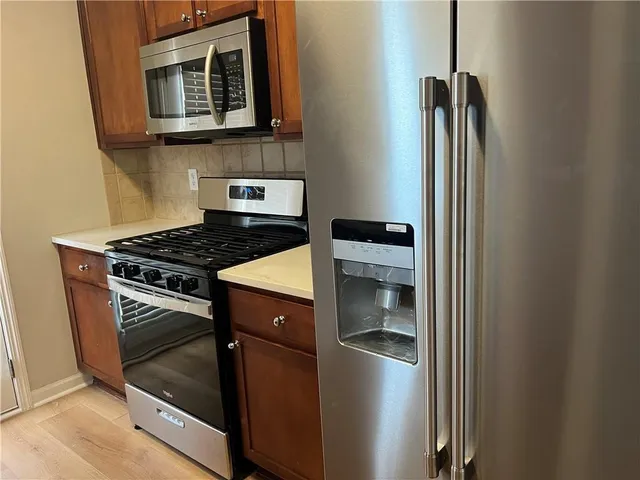 $1,700 | 6614 Splashwater Drive, Flowery Branch, GA 30542