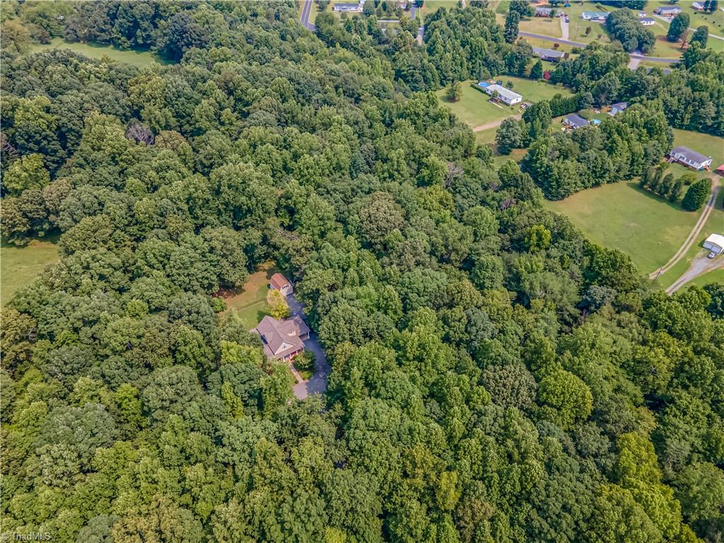 630 Price Mill Road Summerfield, NC 27358 - Photo 5 of 35 Gallery Image 5