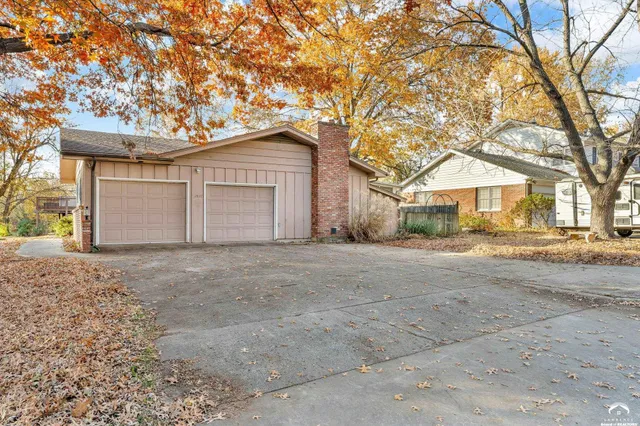 $375,000 | 2837 Maine Court, Lawrence, KS 66046