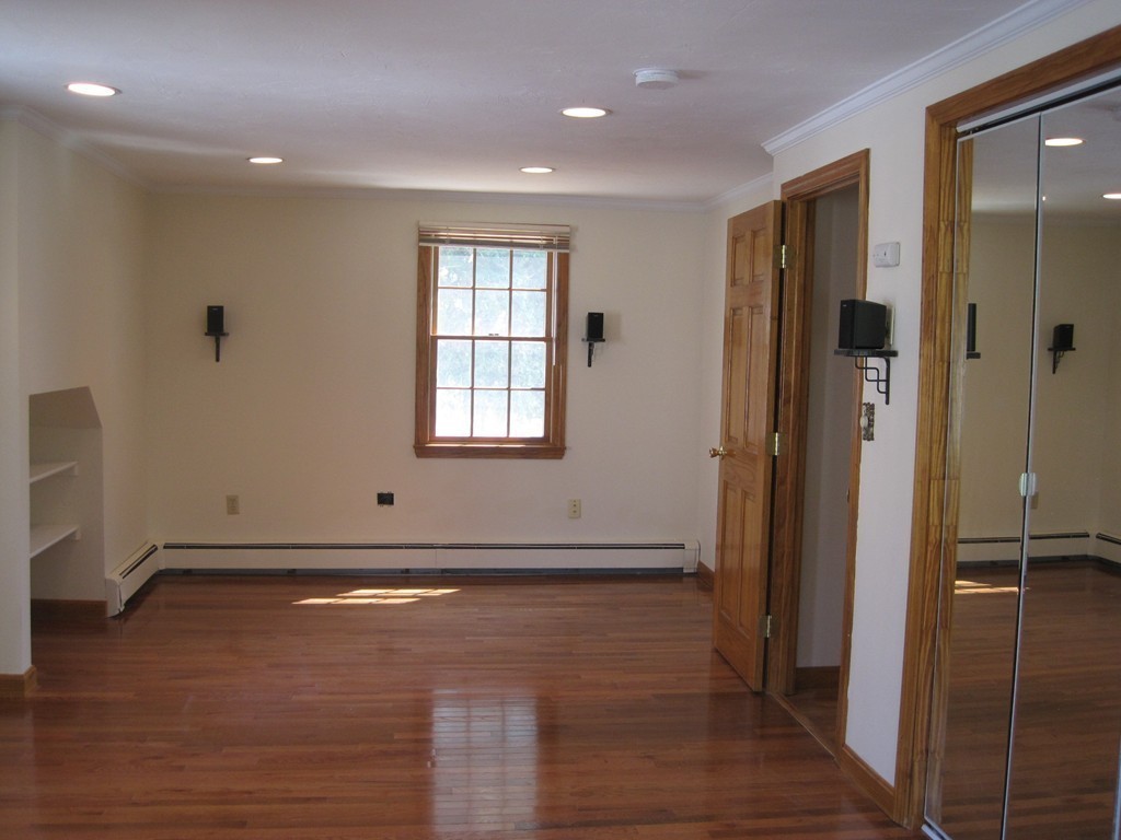 36 Westmoor Road Boston, MA 02132 - Photo 14 of 30 Gallery Image 14