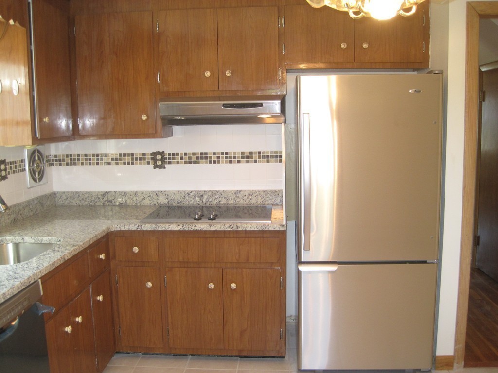 36 Westmoor Road Boston, MA 02132 - Photo 6 of 30 Gallery Image 6