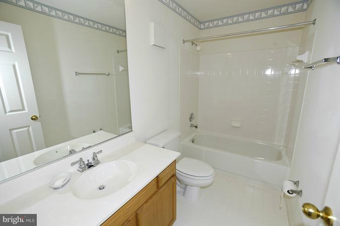 8023 Readington Court Springfield, VA 22152 - Photo 19 of 22 Bath