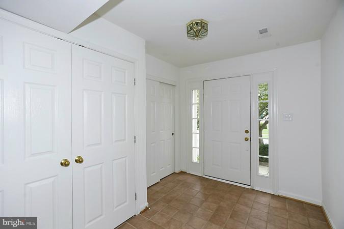 8023 Readington Court Springfield, VA 22152 - Photo 8 of 22 Interior (General)