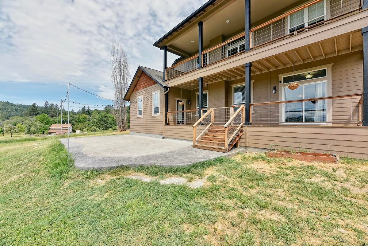 176 Granite Hill Road Grants Pass, OR 97526 - Photo 42 of 43 7B25FB62-7A23-4569-99DA-2017AE844D4B