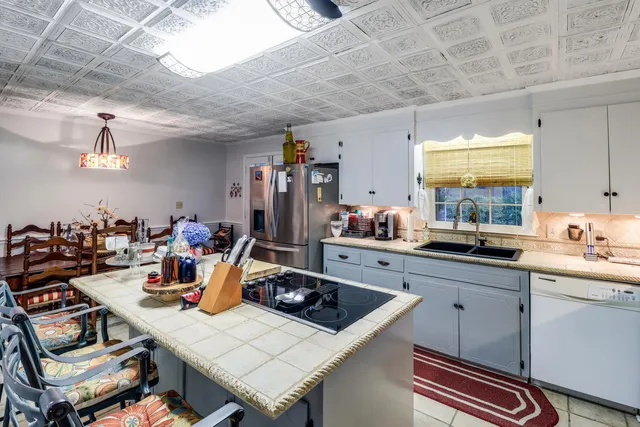 $360,000 | 43 South Church Street, Summerton, SC 29148