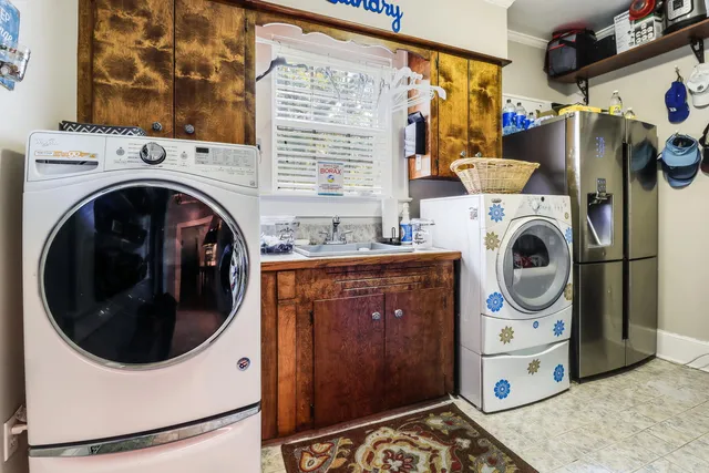 $360,000 | 43 South Church Street, Summerton, SC 29148