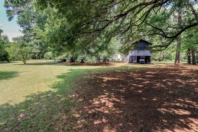 $360,000 | 43 South Church Street, Summerton, SC 29148
