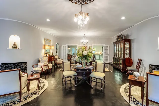 $360,000 | 43 South Church Street, Summerton, SC 29148