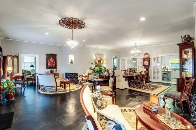 $360,000 | 43 South Church Street, Summerton, SC 29148