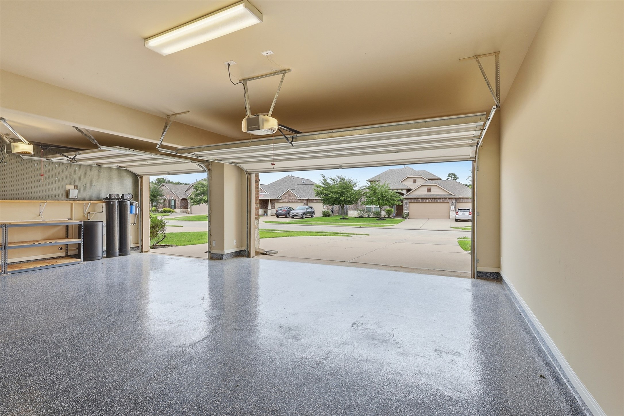 22943 Dale River Road Tomball, TX 77375 - Photo 25 of 29 a view of an empty room and a window