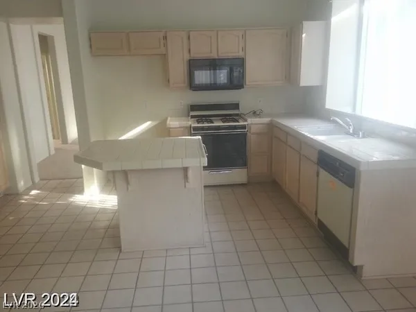 $499,900 | 133 McLaren Street, Henderson, NV 89074