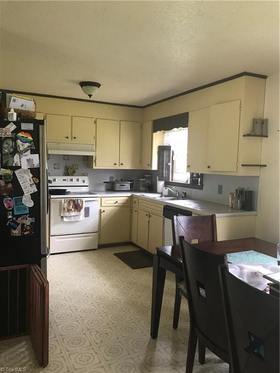 226 Roy Lopp Road Lexington, NC 27292 - Photo 3 of 18 Gallery Image 3