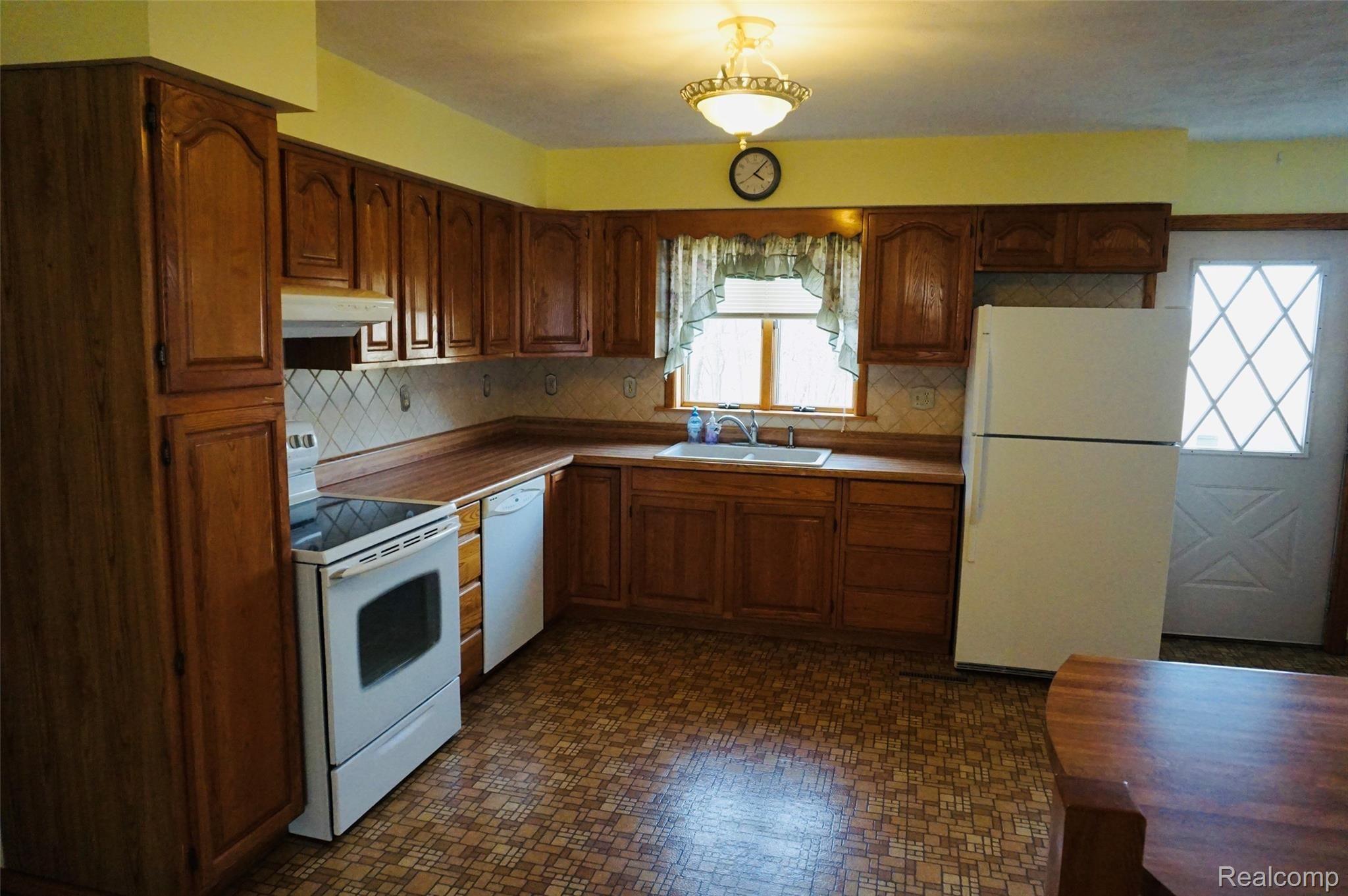 7740 10 Mile Road Ceresco, MI 49033 - Photo 30 of 51 Main Kitchen