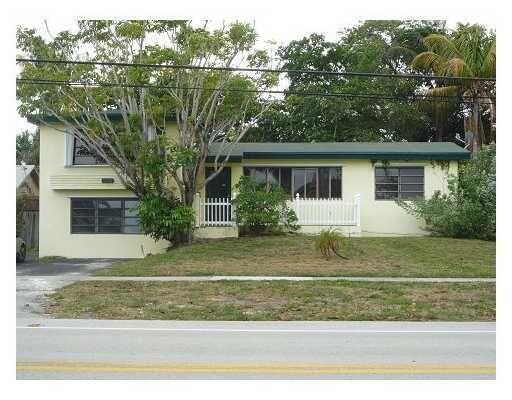 1295 Northeast 5th Avenue Boca Raton, FL 33432 - Photo 1 of 1 a view of a house with a yard
