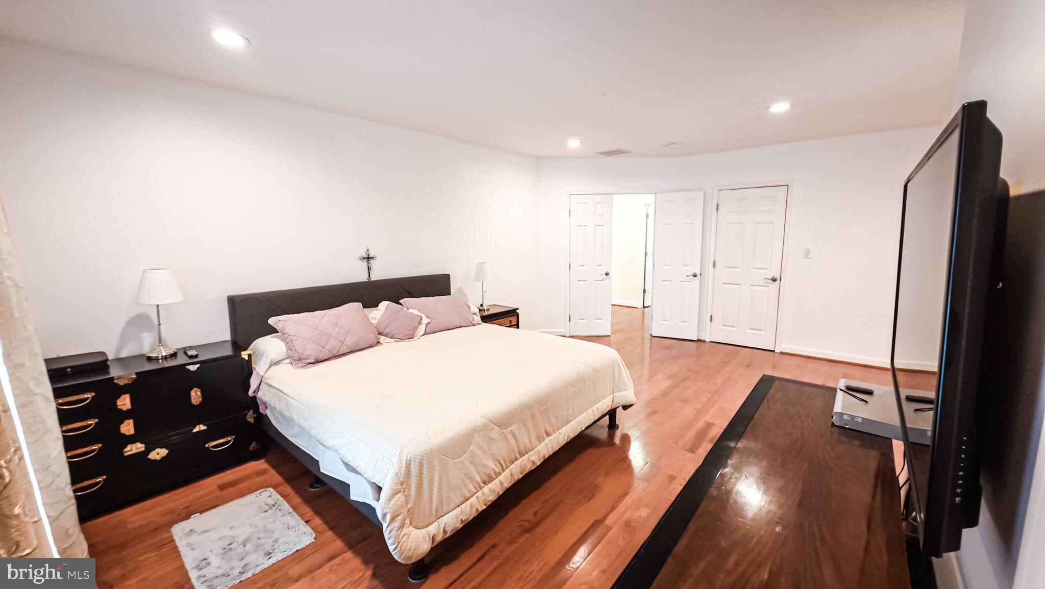 1807 Anderson Road Falls Church, VA 22043 - Photo 15 of 33 Spacious, serene bedroom retreat.