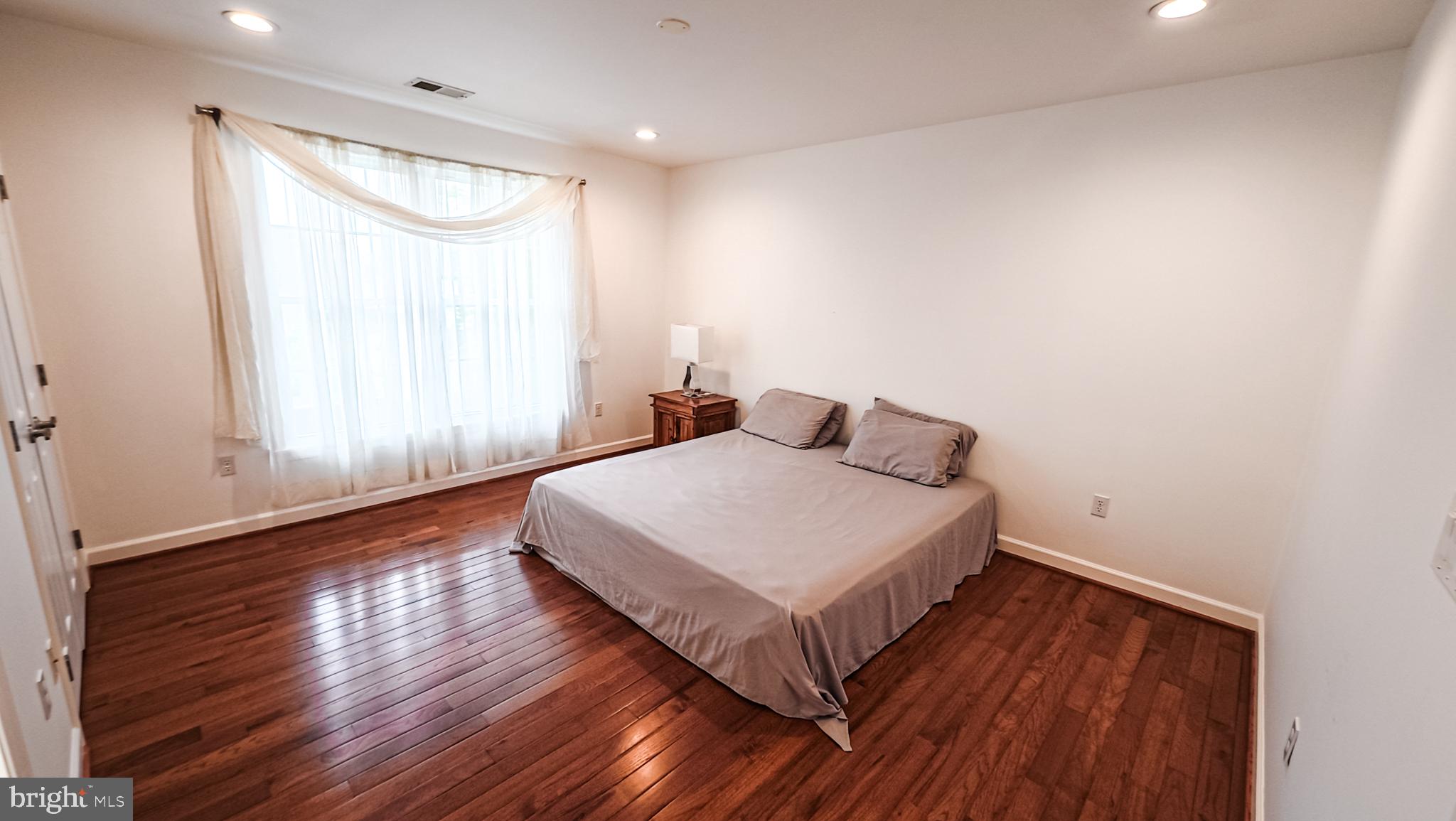 1807 Anderson Road Falls Church, VA 22043 - Photo 18 of 33 Serene space with natural light.