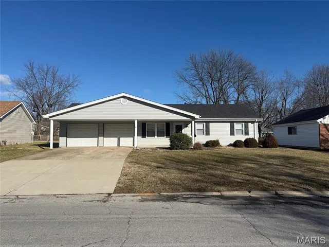 $249,900 | 409 St Joseph Avenue, O'Fallon, MO 63366